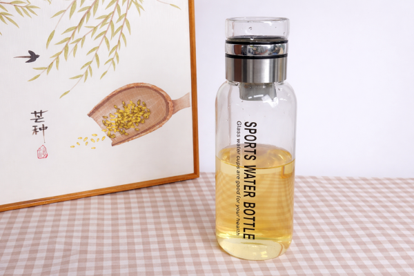 Bình thuỷ tinh K- House Smart có lõi lọc và tay xách tiện lợi