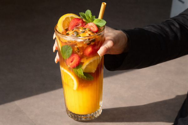 Cốc trà hoa quả